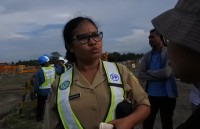 Warga Diimbau Memaklumi Pemeriksaan Mesin X-Ray di Perbatasan